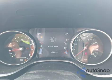 2018 Jeep Compass Latitude Fwd z USA, uszkodzony, nr VIN 3C4NJCBB5JT125499